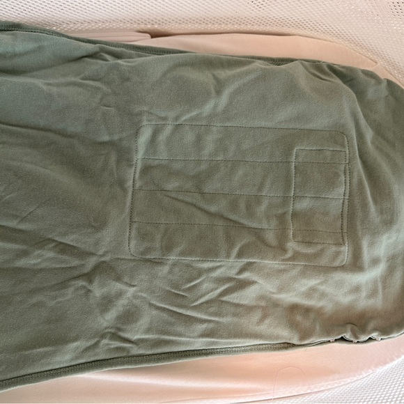 NWOT Dreamland Baby Weighted Sleep Swaddle in Sage Green - Picture 15 of 15